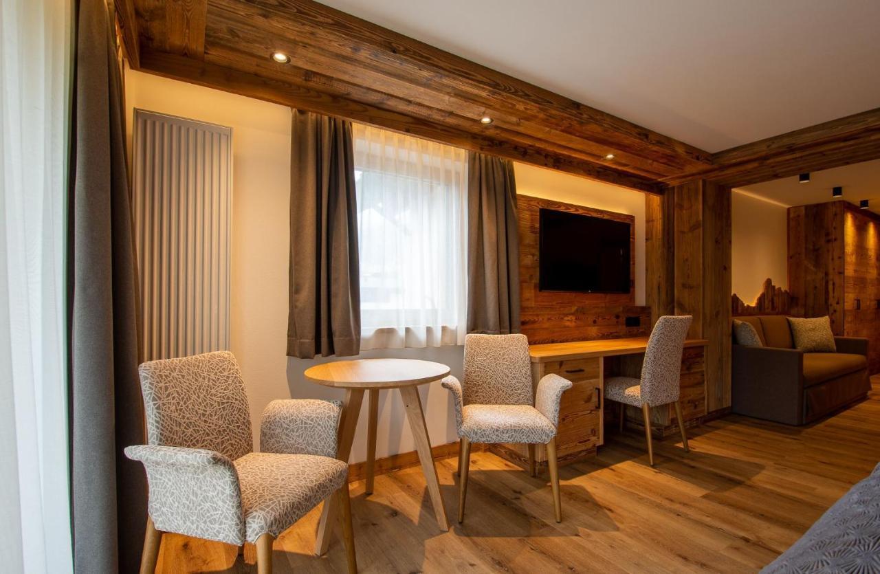 Hotel Villa Eden Corvara In Badia Luaran gambar