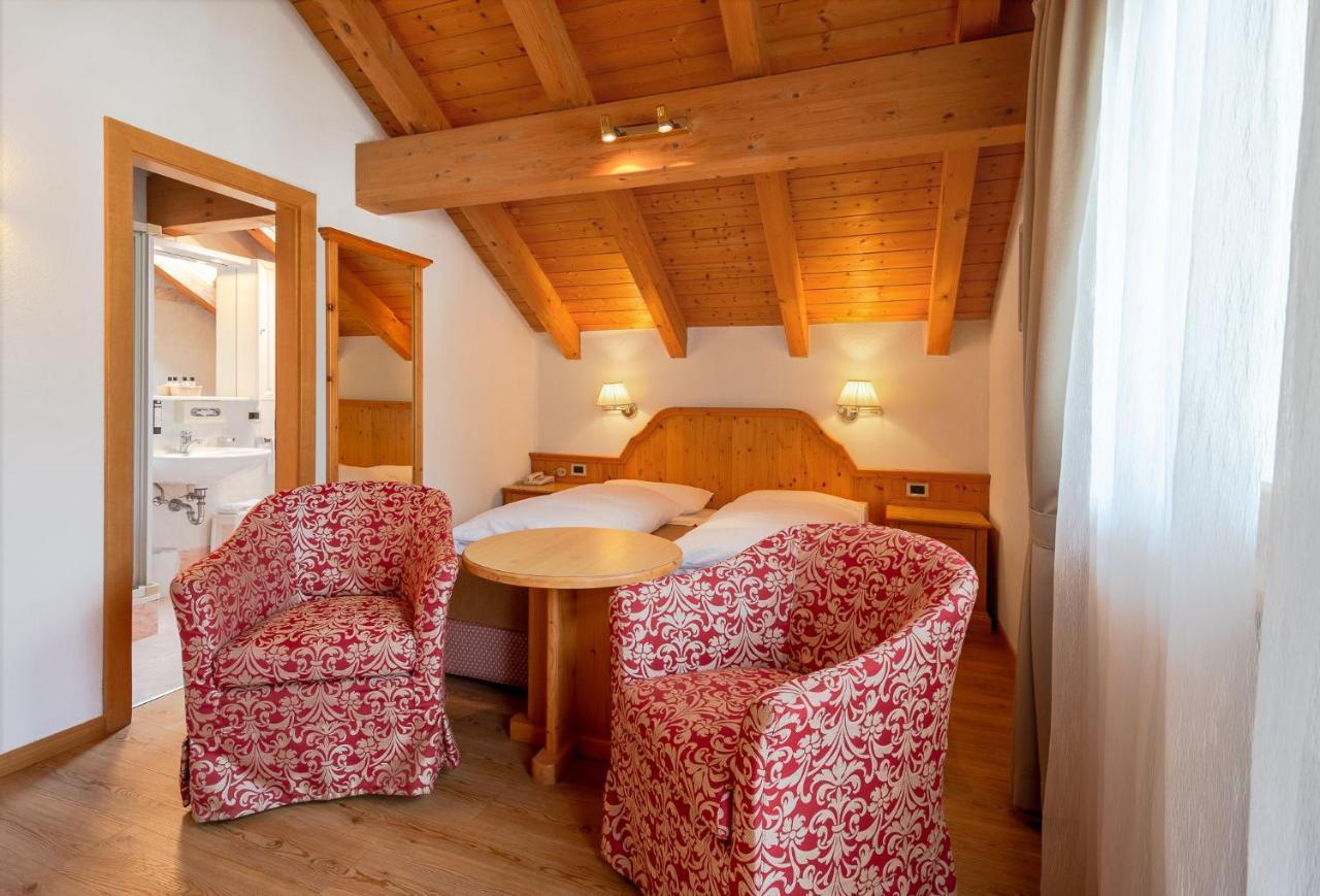 Hotel Villa Eden Corvara In Badia Luaran gambar