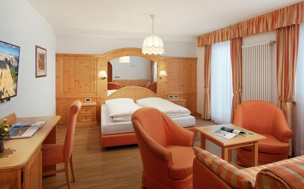 Hotel Villa Eden Corvara In Badia Luaran gambar
