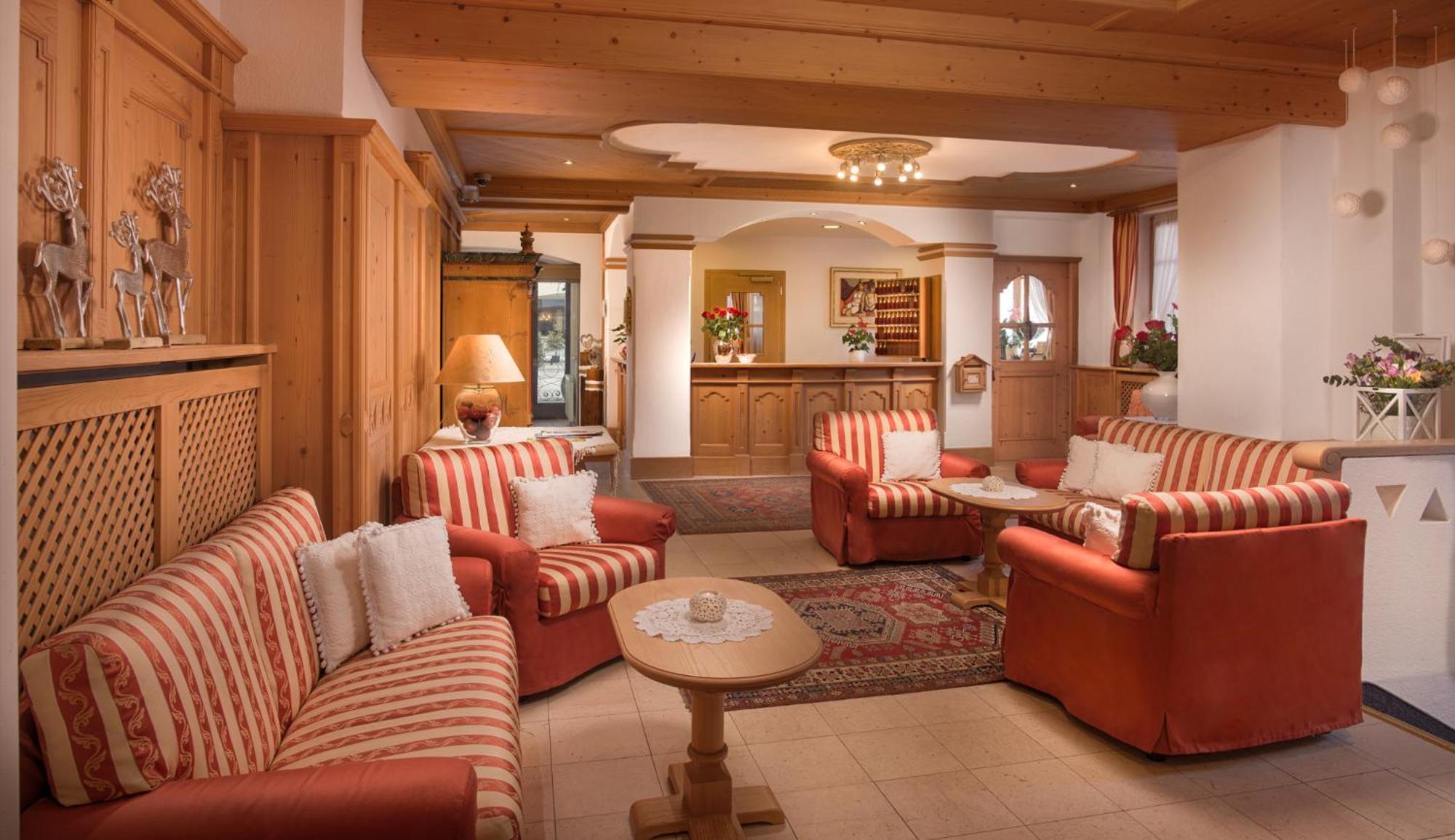 Hotel Villa Eden Corvara In Badia Luaran gambar
